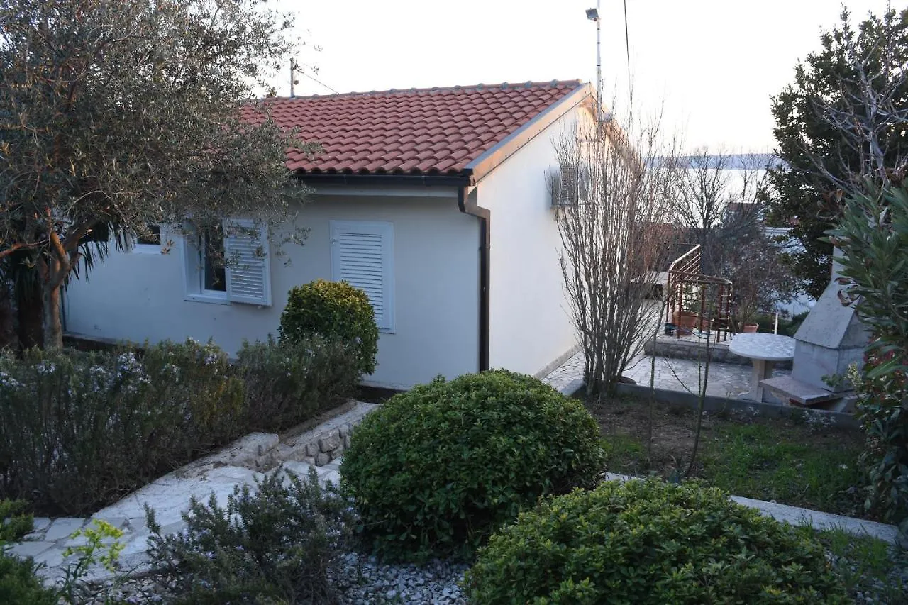 Selce Holiday 0*,